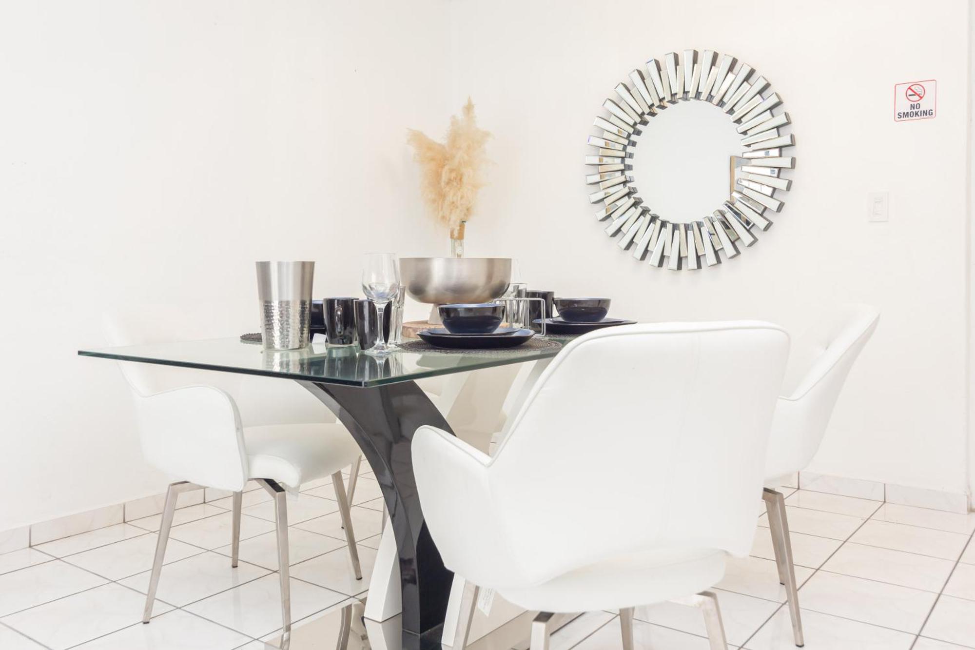One Bedroom Apartment - With Parking & Balcony - Heart Of Wynwood Miami Dış mekan fotoğraf
