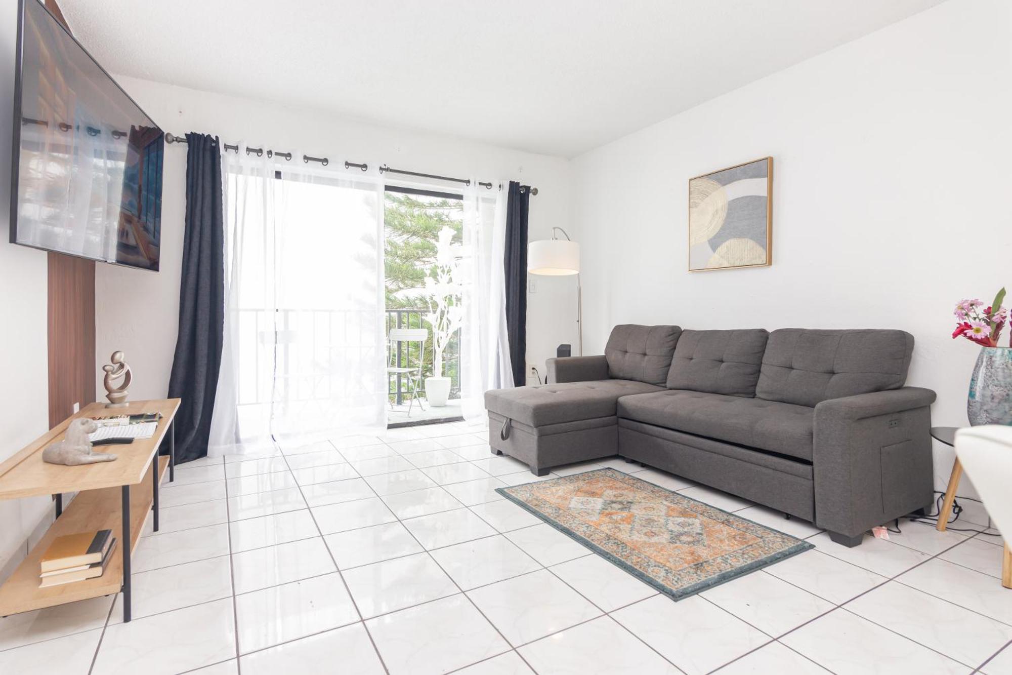 One Bedroom Apartment - With Parking & Balcony - Heart Of Wynwood Miami Dış mekan fotoğraf