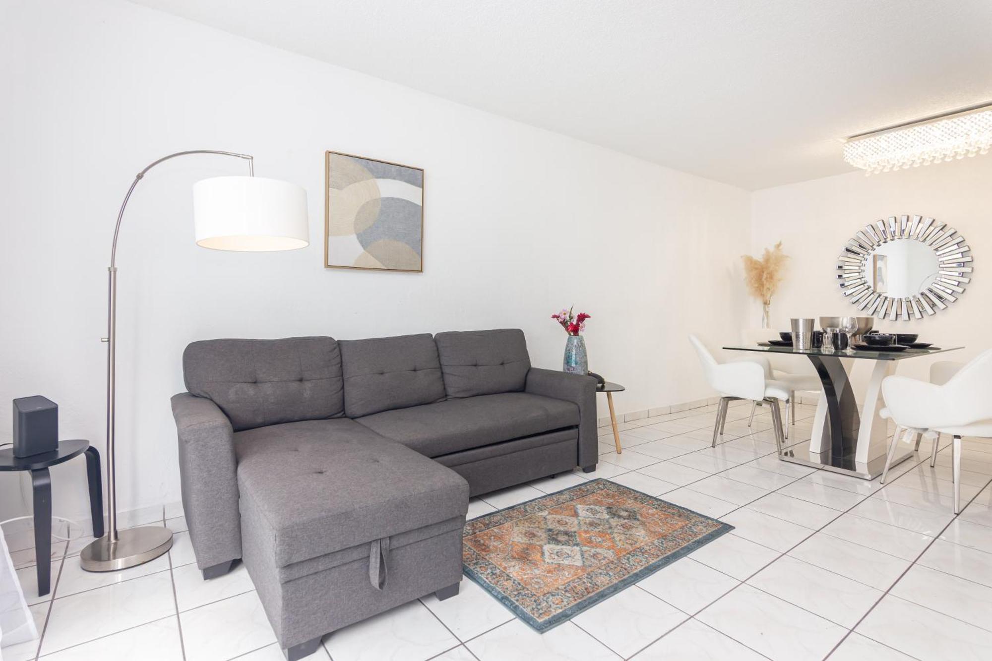 One Bedroom Apartment - With Parking & Balcony - Heart Of Wynwood Miami Dış mekan fotoğraf