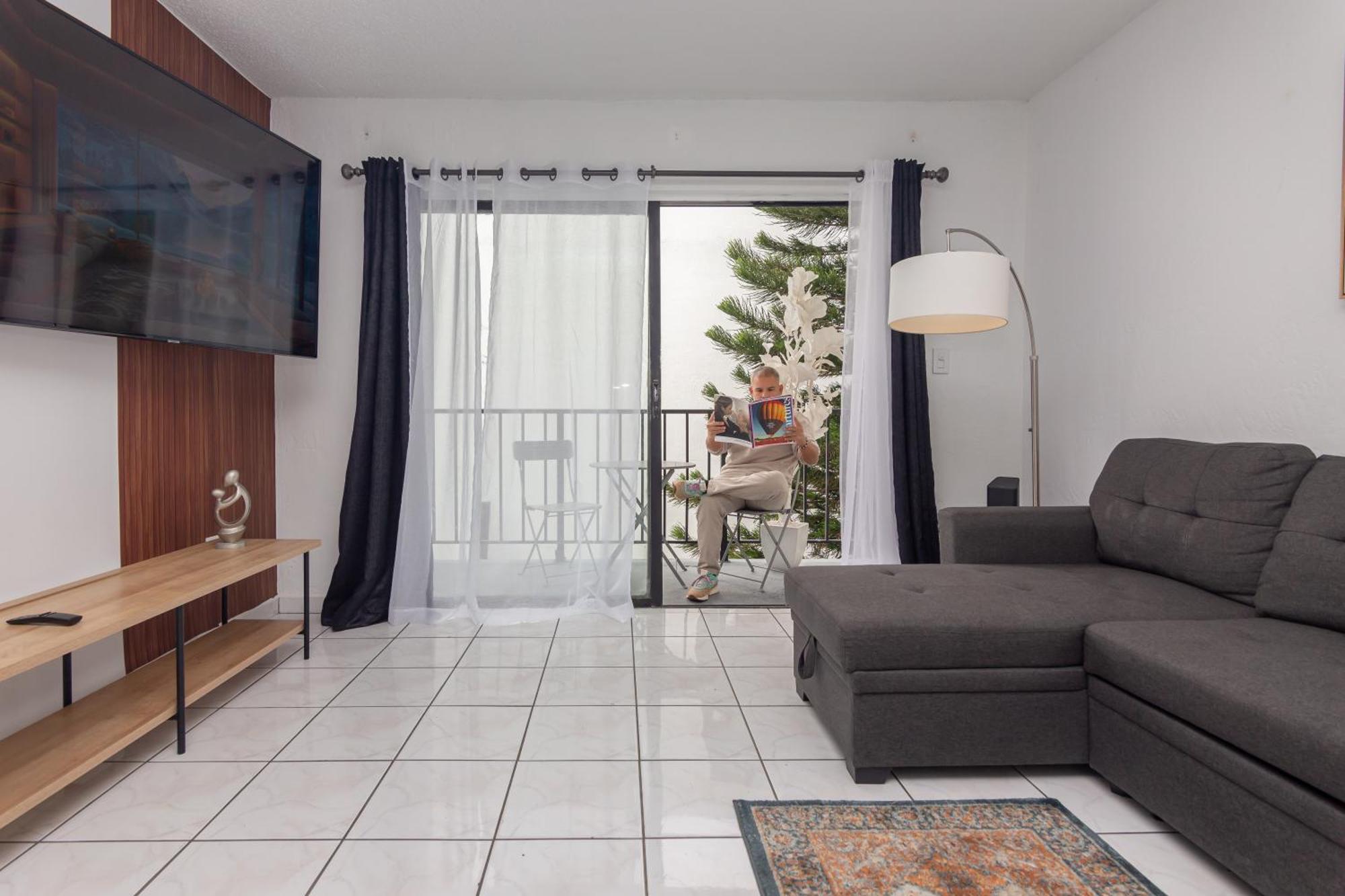 One Bedroom Apartment - With Parking & Balcony - Heart Of Wynwood Miami Dış mekan fotoğraf