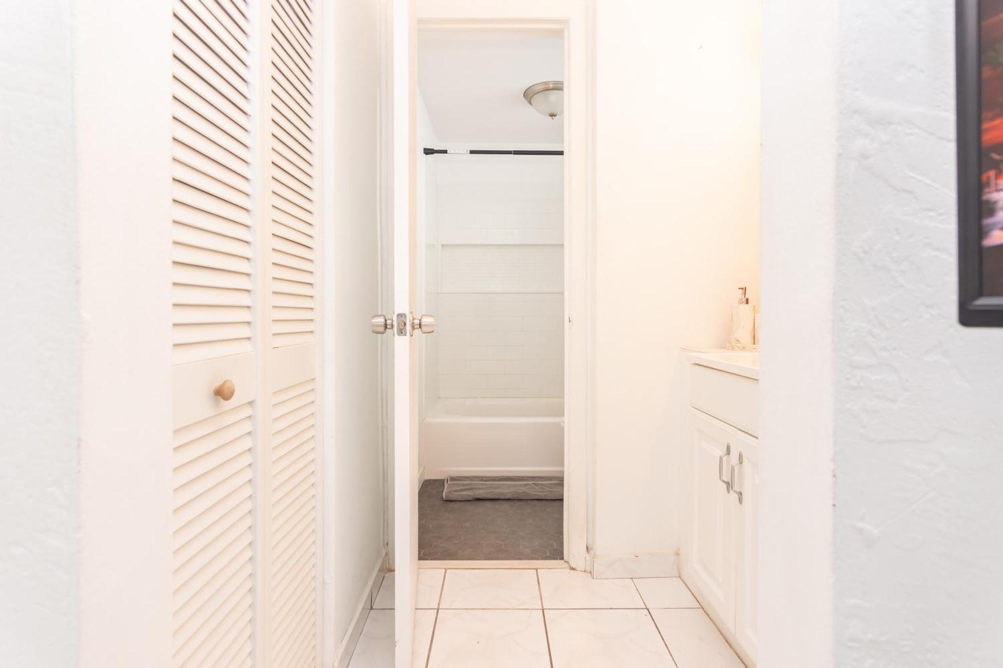 One Bedroom Apartment - With Parking & Balcony - Heart Of Wynwood Miami Dış mekan fotoğraf